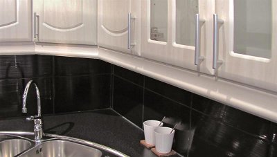 Poignée de meuble allongée 3480 Plastique chromé