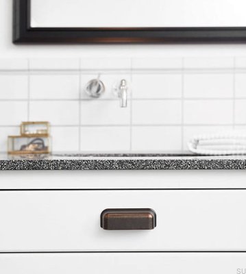 Poignée de meuble en métal bronze antique Port 96