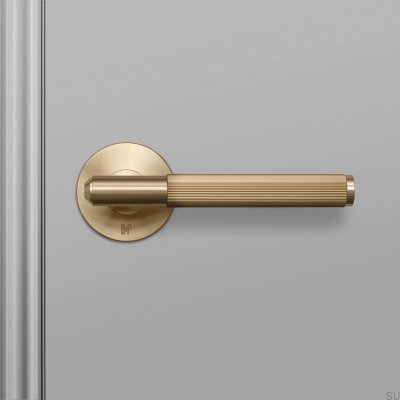 Poignée de porte en laiton Linear 38