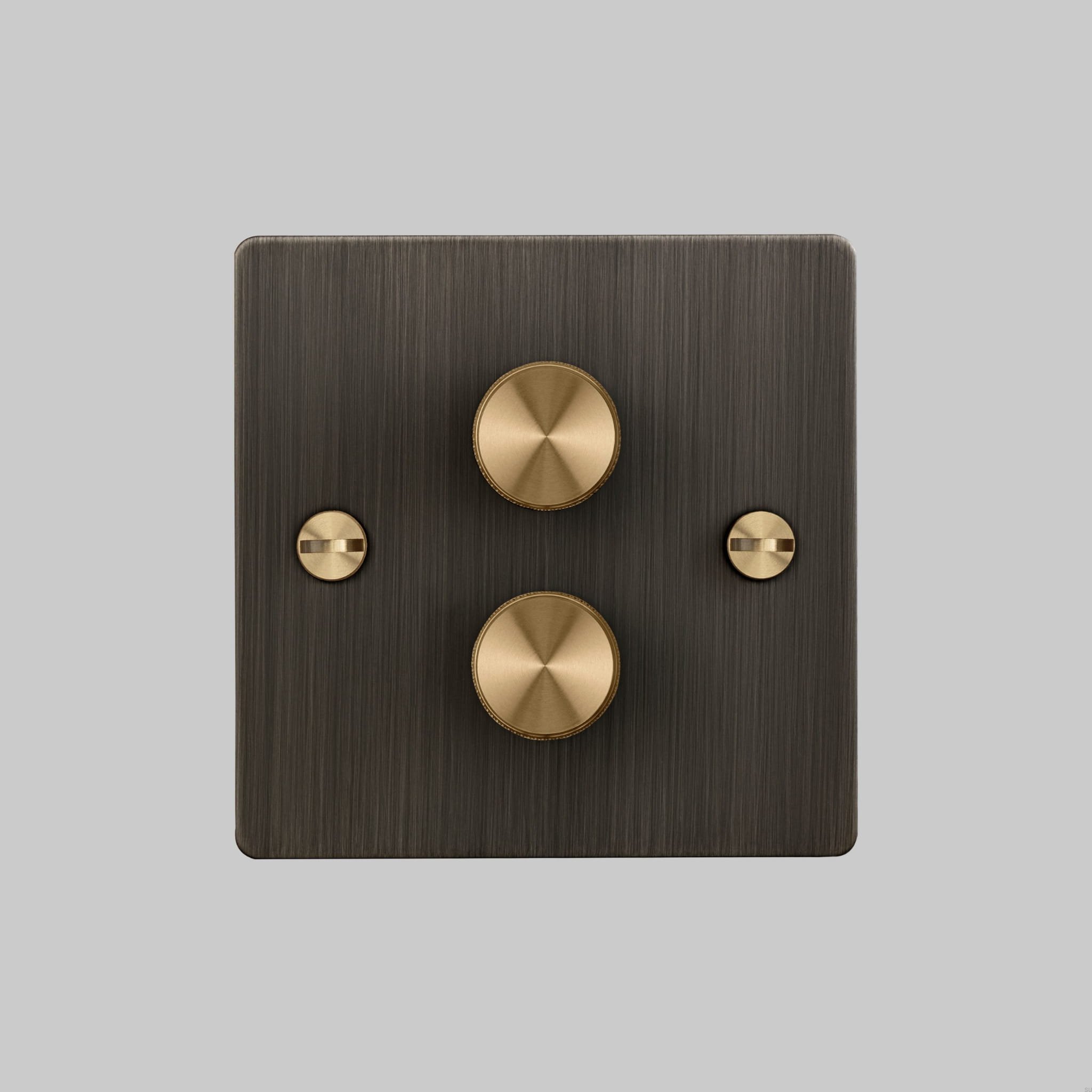2.-2G_Dimmer_Front_Smoked_Bronze_Brass-scaled.jpg