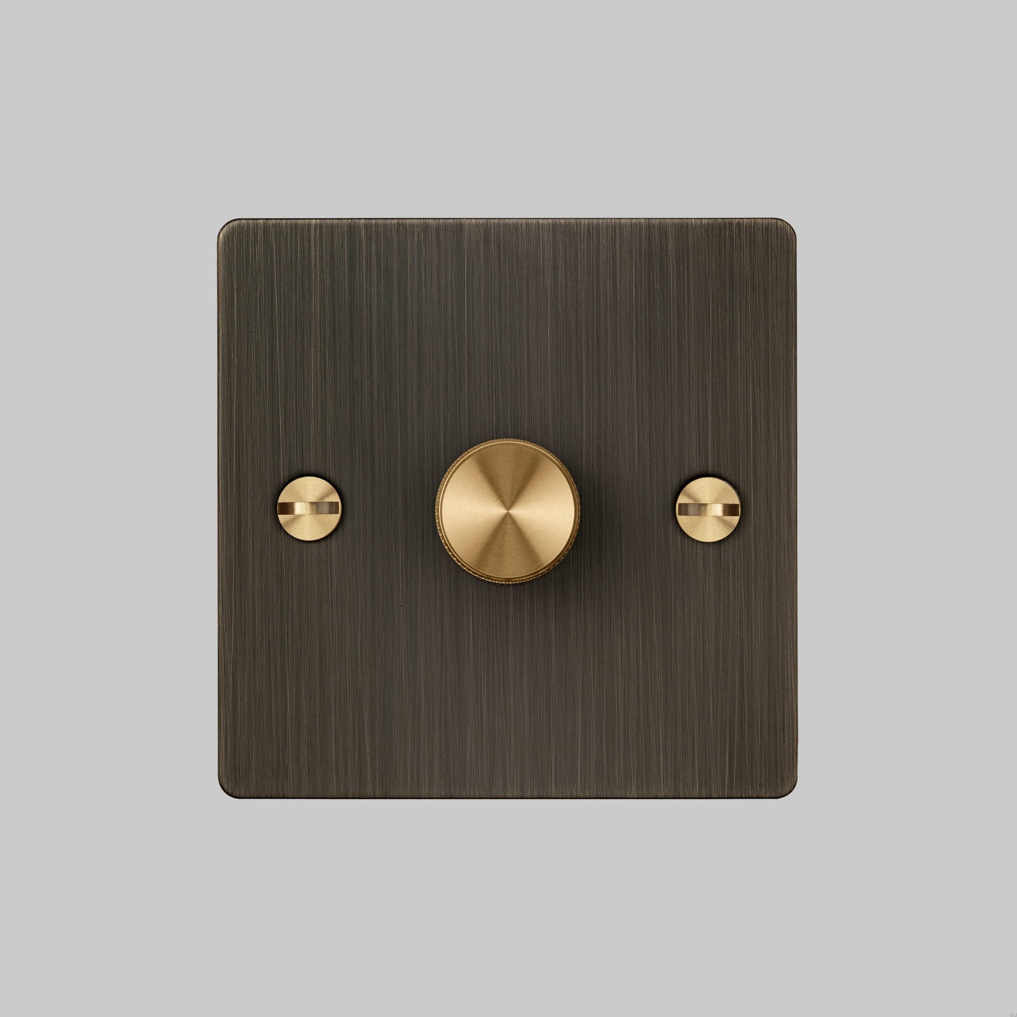 2.-1G_Dimmer_Front_Smoked_Bronze_Brass-scaled.jpg