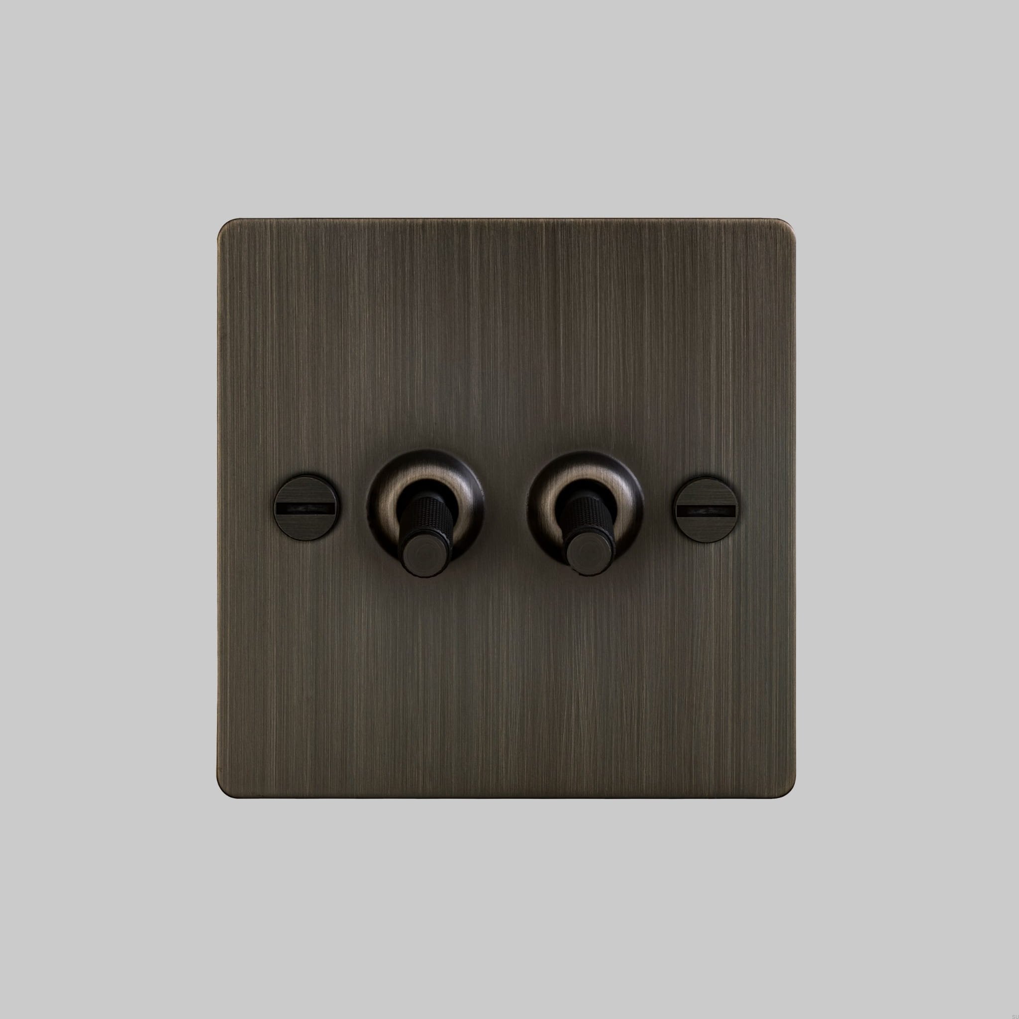 1.-2G_Toggle_Front_Smoked_Bronze-scaled.jpg