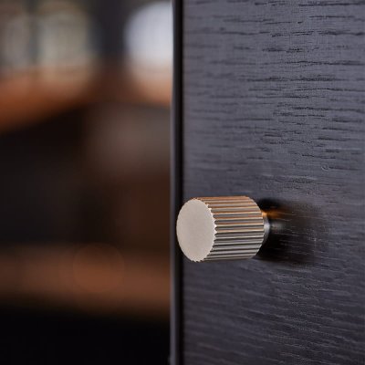 Bouton de meuble Helix Stripe 30 Métal argenté brossé