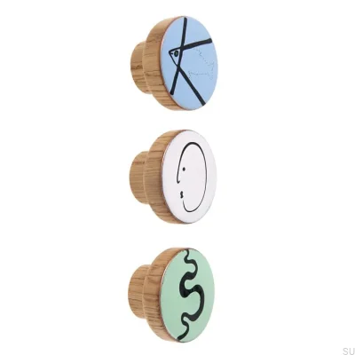 Bouton de meuble Alphabet en bois émaillé à la menthe - Huile semi-mate incolore
