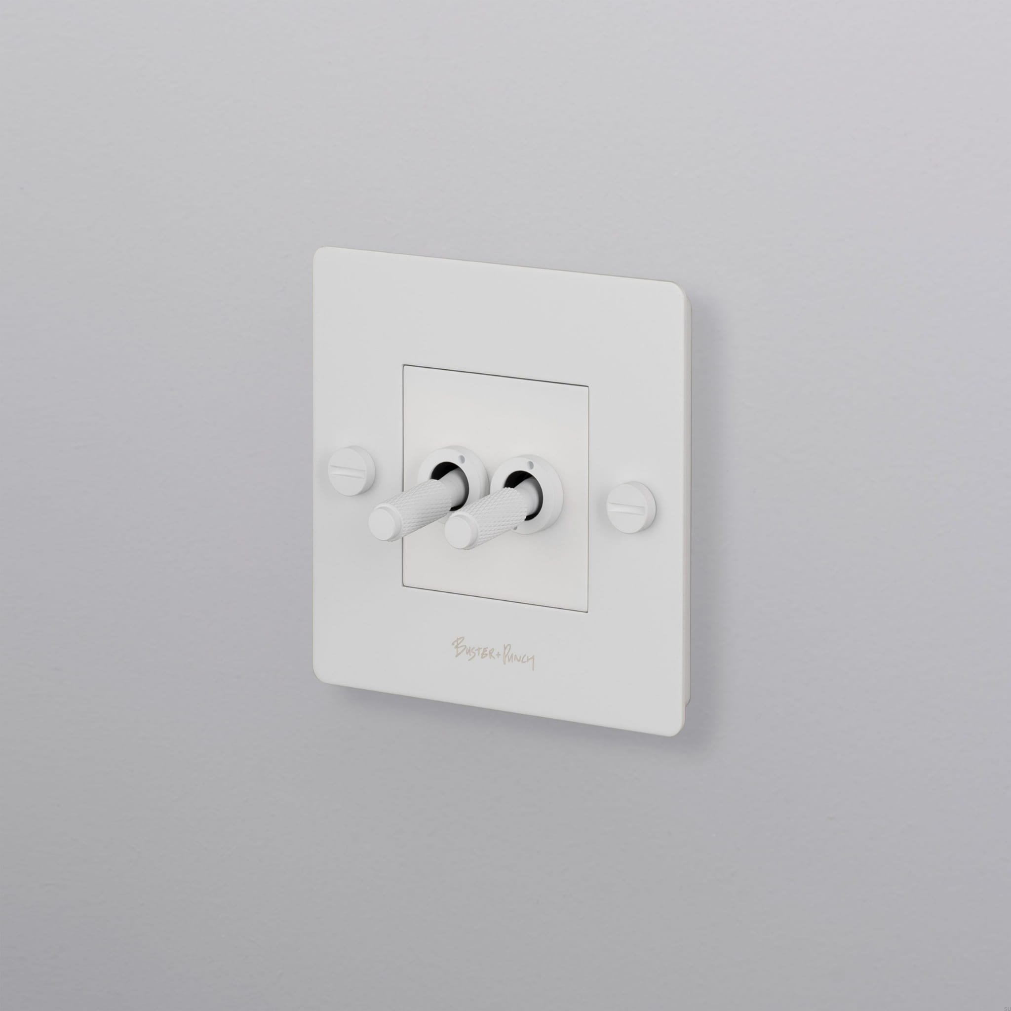 EU_Electrcity_1G_toggle_double_white_main_Web-scaled.jpg