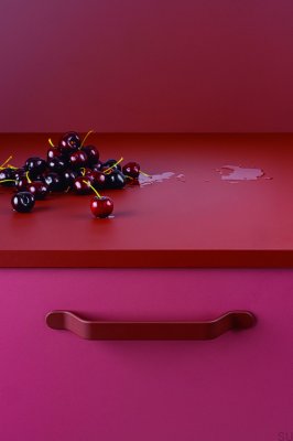 Poignée de meuble allongée Belt 160 Metal Red