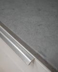 304215--Uchwyt-meblowy-krawędziowy-Side-160-Aluminiowy-Srebrny-Szczotkowany-Beslag-Design-Skandynawskie-Uchwyty_5