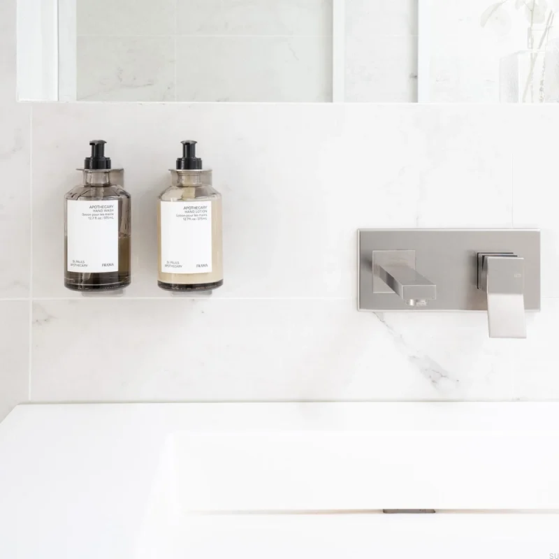 606080-41--Uchwyt-na-dozownik-do-mydła-Base-Stal-Nierdzewna-Szczotkowana-Beslag-Design-Skandynawskie-Uchwyty_4