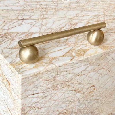 Poignée de meuble allongée Railing 04 320 Brass Brushed