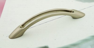Poignée de meuble allongée 1026 96 Argent brossé