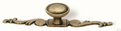 Bouton de meuble avec un signe 1546 Bronze Antique