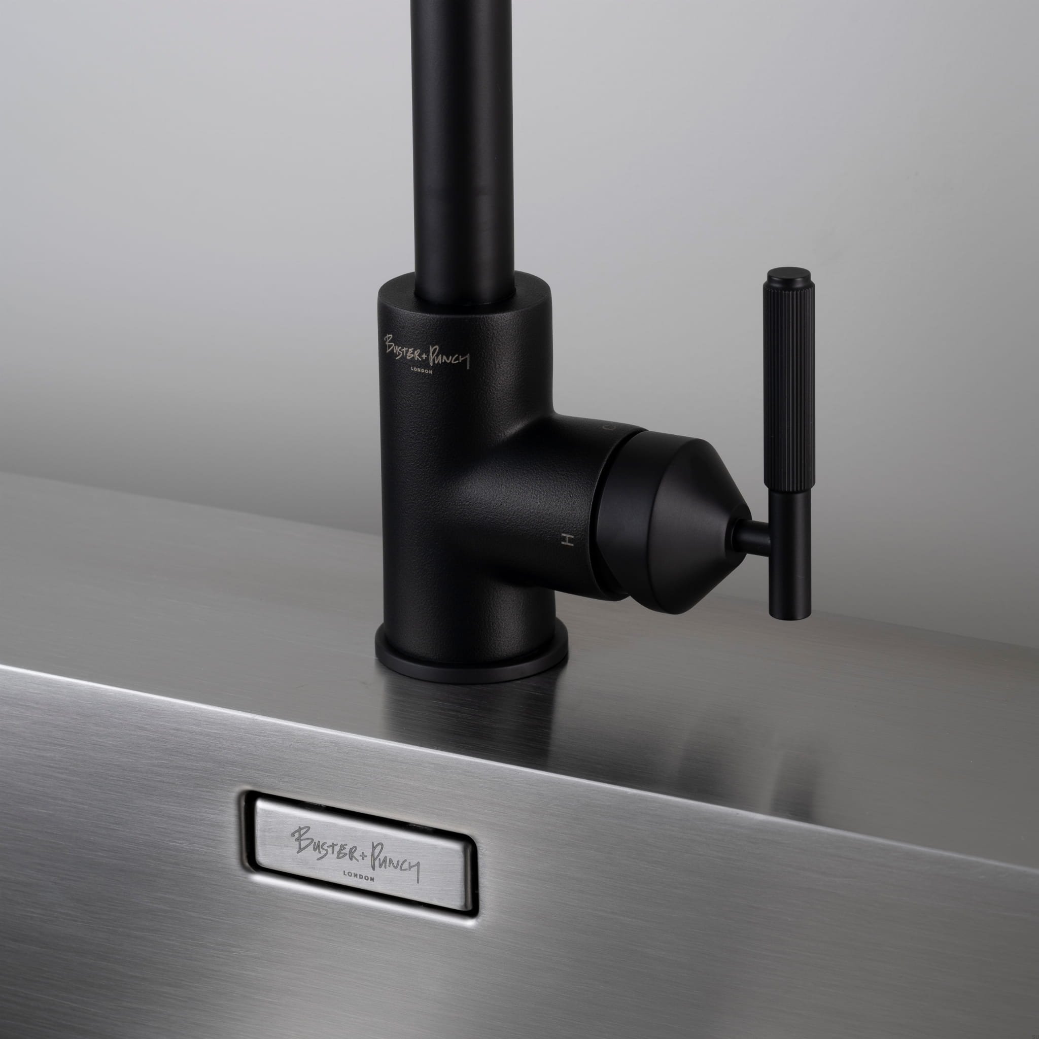 BP_Tap_Linear_Detail_Black_Web_Square.jpg