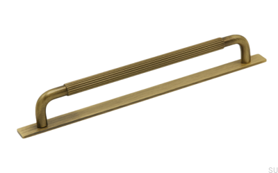 Poignée de meuble allongée avec rondelle Helix Stripe 224 Bronze antique
