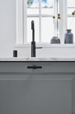 Bouton de meuble T-Bar Knot 75 en acier noir mat