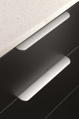 Poignée de meuble Edge Round 200 en aluminium argenté