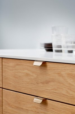 Poignée de meuble Accent 32 bords, aluminium brossé doré