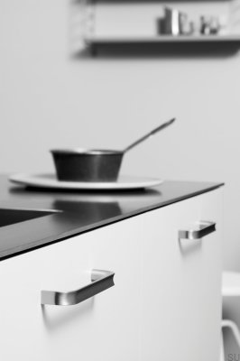 Poignée de meuble allongée Inside 160 Aluminium Argent