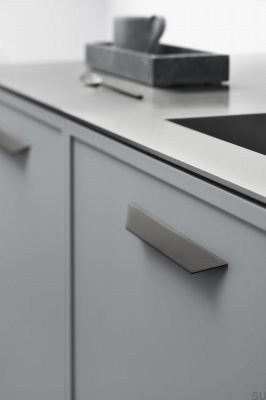 Poignée de meuble oblongue Streamline 96, aluminium, noir mat