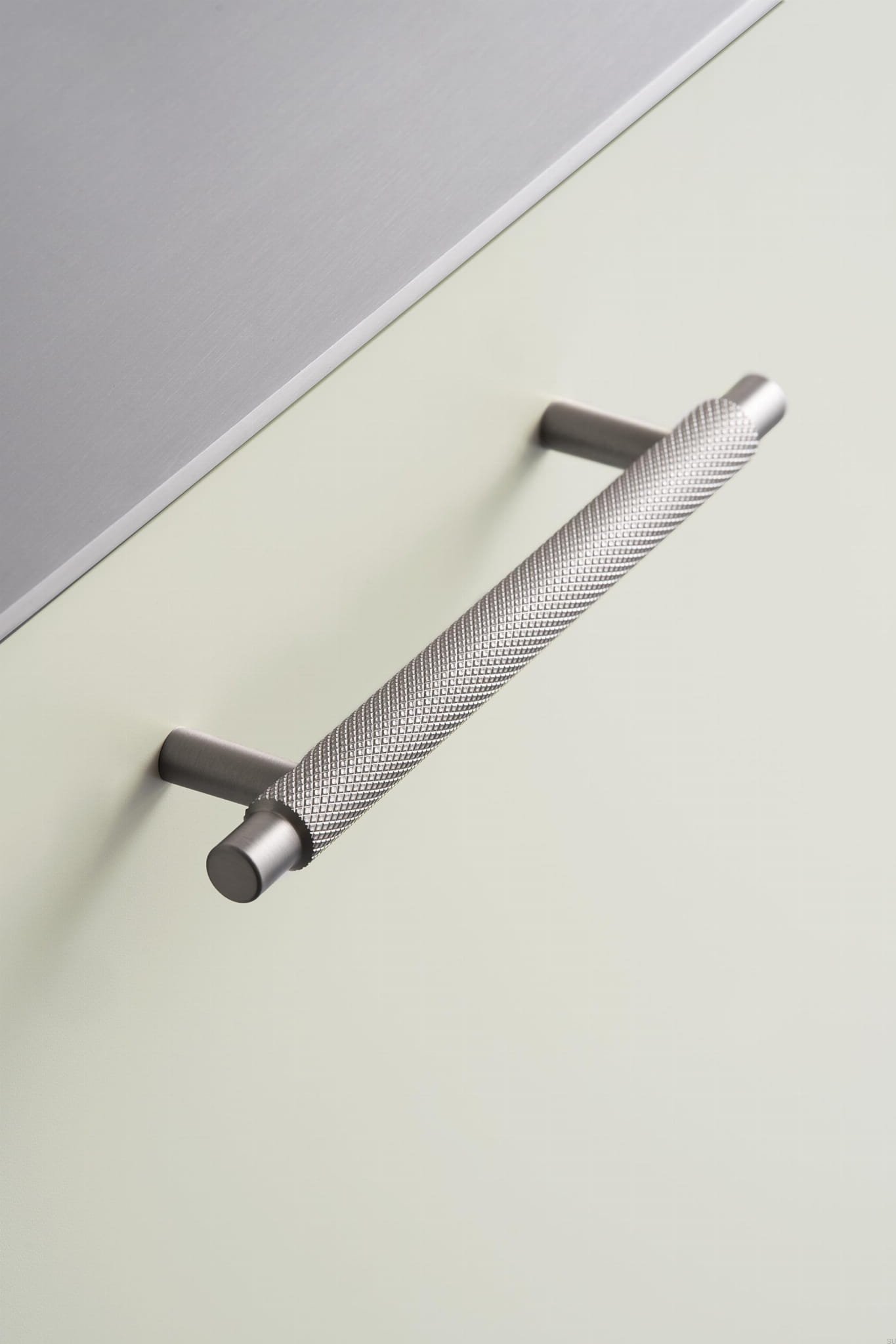 548920192-66--Uchwyt-meblowy-podłużny-Manor-192-Metalowy-Srebrny-Furnipart-Skandynawskie-Uchwyty_2