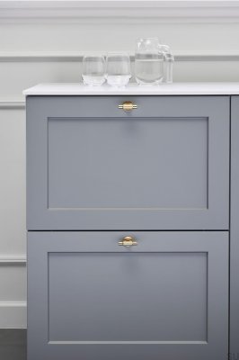 Bouton de meuble en métal doré T-Bar Manor T 54