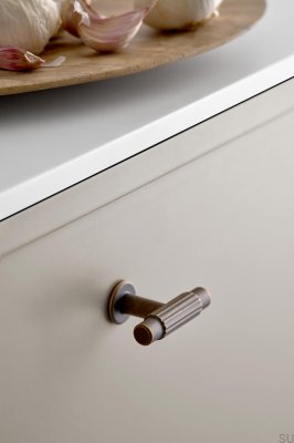 Bouton de meuble T-Bar Villa T 50 en métal bronze antique
