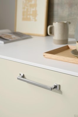 Poignée de meuble allongée en métal Heritage 160 plaquée nickel argenté