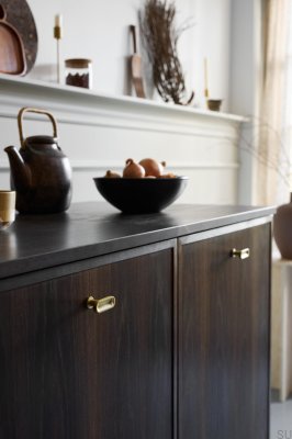 Bouton de meuble en métal brossé doré T-Bar Chateau T 52