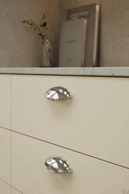 Poignée de meuble allongée en métal Luna 96 plaquée nickel argenté