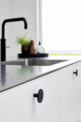 Bouton de meuble Plato OceanIX 42.1 en plastique noir