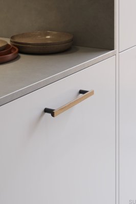 Poignée de meuble oblongue Bis 160, en bois de chêne et noir mat
