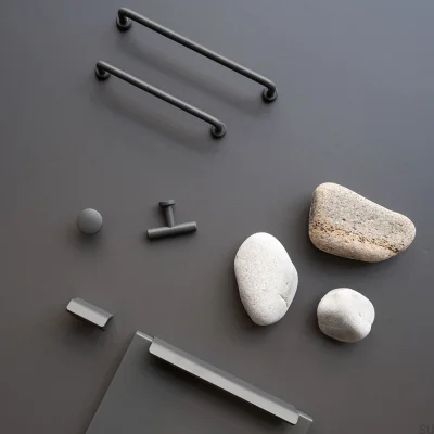 Poignée de meuble longitudinale Viva 160, acier graphite