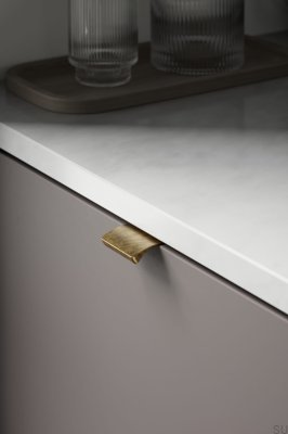 Poignée de meuble Edge Straight 40 en aluminium doré antique