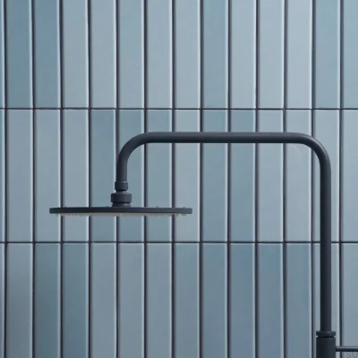 TVM7200-150 Ensemble de douche en laiton bleu profond