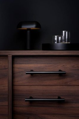 Poignée de meuble longue en aluminium Hinoki 160 noir brossé