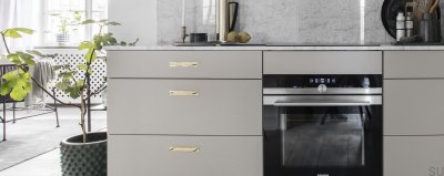 Poignée de meuble allongée avec rondelle Royal Deluxe 128, laiton poli