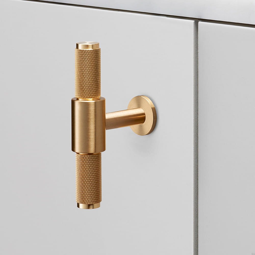 buster-_-punch-hardware-t-bar-small-disc-brass.jpg
