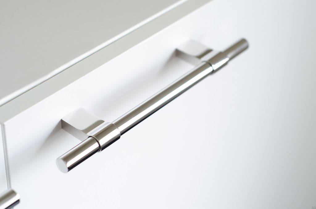 HA66R--Uchwyt-meblowy-podłużny-Line-Big-208-Stal-Polerowana-BB-Sweden-Skandynawskie-Uchwyty_2