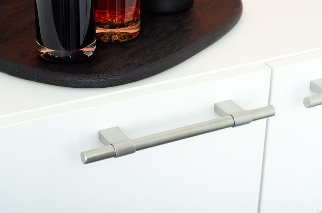 HA66RB--Uchwyt-meblowy-podłużny-Line-Big-208-Stal-Szczotkowana-BB-Sweden-Skandynawskie-Uchwyty_3