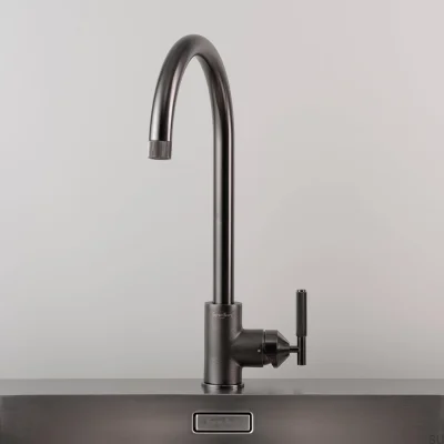 Robinet de cuisine linéaire en laiton couleur canon de fusil avec raccord européen