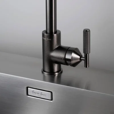 Robinet de cuisine extractible Cross Brass couleur canon de fusil avec raccord britannique