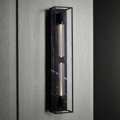 Applique murale Caged Cross XL en acier et marbre noir