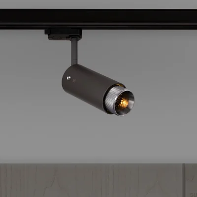Projecteur à rail transversal d'échappement, acier graphite avec finition argentée