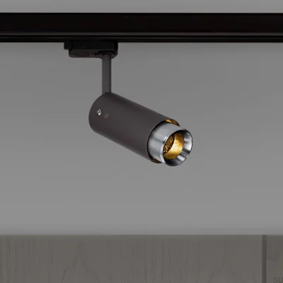 Échappement linéaire en acier graphite avec projecteur à rail argenté