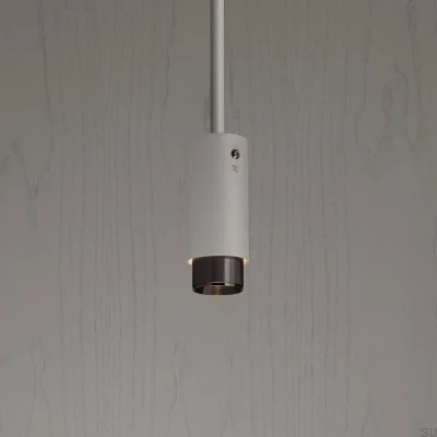 Échappement linéaire gris acier avec projecteur couleur canon de fusil