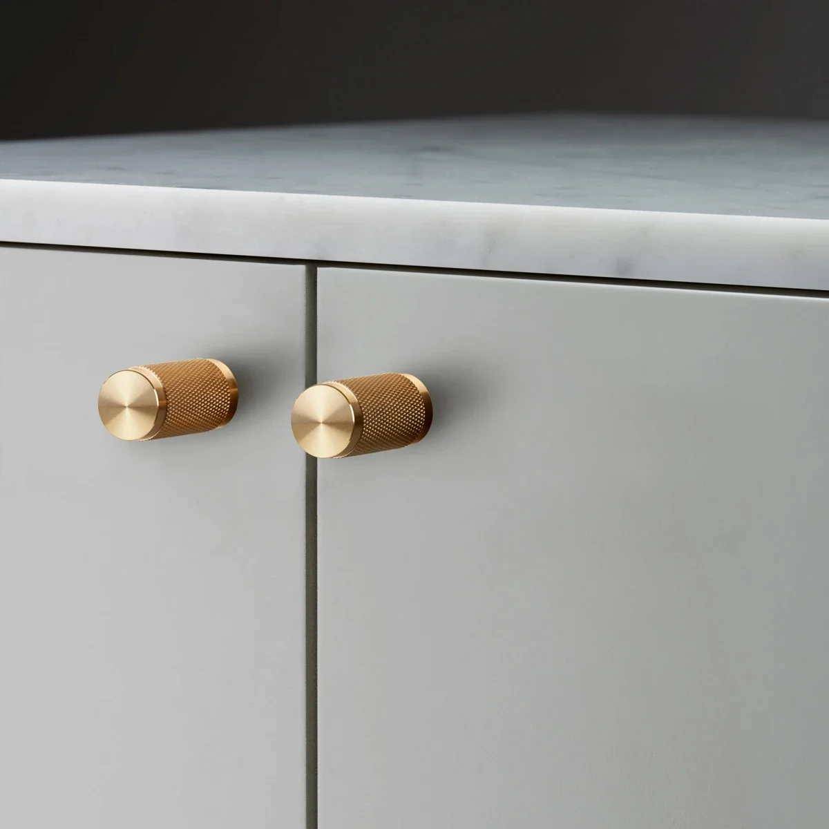 UFK-054582--Gałka-meblowa-Furniture-Knob-Cross-Mosiądz-zestaw-2-szt-Skandynawskie-Uchwyty_1