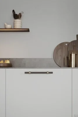 Poignée de meuble oblongue Bond Wood 2x544 en chêne noir avec finition or brossé