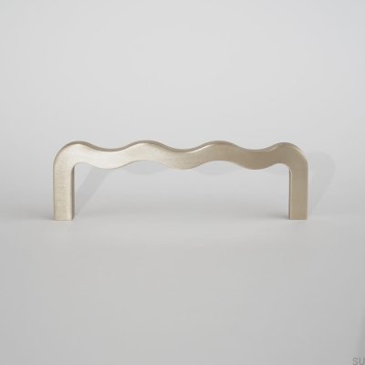 Poignée de meuble longue Fala 08 128 en laiton brossé
