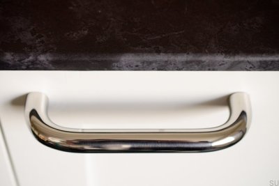 Poignée de meuble longue Grip 143, acier inoxydable poli