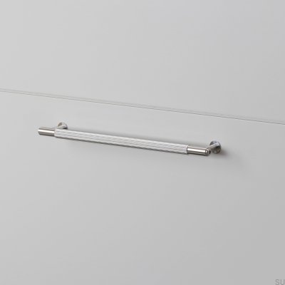 Poignée de meuble allongée Linear 225 en acier argenté