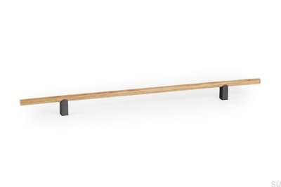 Poignée de meuble en chêne Kumo Wood 320 avec revêtement en aluminium titane noir